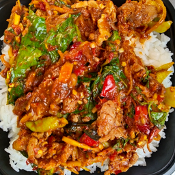 ผัดเผ็ด ราดข้าว