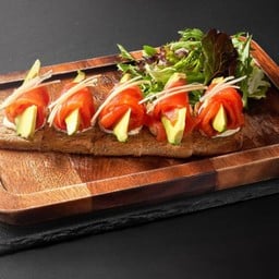 Smoked salmon Avocado  tartine