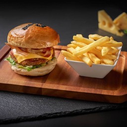 KUROBUTA PORK BURGER
