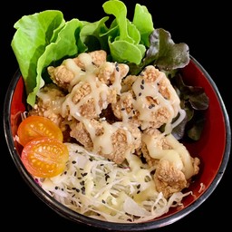 สลัดไก่ทอด