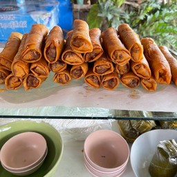 ปอเปี๊ยทอด (เฉพาะเสาร์-อาทิตย์)และหมดไวจำหน่ายถึงเที่ยงเท่านั้น