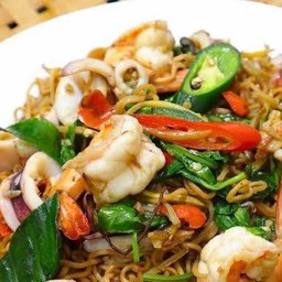 New! มาม่าผัดฉ่า ทะเล