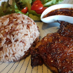 ข้าว สเต็กไก่จิ้มแจ่ว