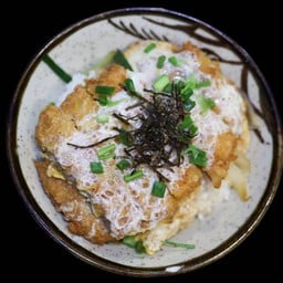 ข้าวหน้าหมูทอด อบไข่