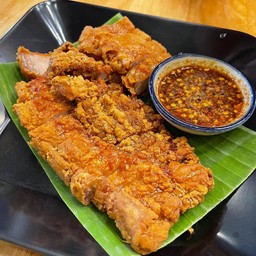 สามชั้นทอดน้ำปลา สูตรลับ ไม่กรอบนะคะสั่งกลับบ้าน