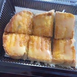 ปังปิ้งเนยนม น้ำตาล