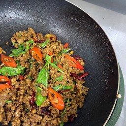 ข้าวกะเพราหมู ไข่ข้น (Creamy Omelet & Stir Fried Pork w/Basil on Rice)