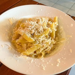 เพนเน่ซอสครีมปู