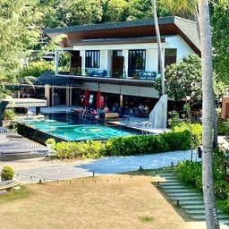 ร้านอาหารเช้า+สระว่ายน้ำ