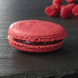 Raspberry Macaron