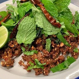 ลาบหมูทอด