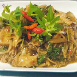 หมกหม้อหน่อไม้ใส่ไก่
