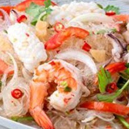 ยำวุ้นเส้นรวมมิตร