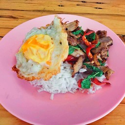 กะเพราเป็ด-ไข่ดาว