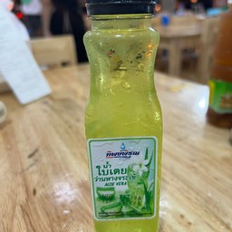 น้ำใบเตยหอม