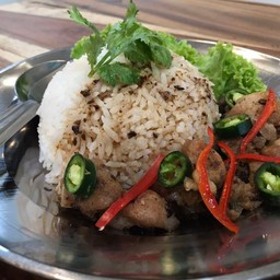 ข้าวหน้าซี่โครงหมูเต้าซี่