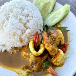 ข้าวเครื่องแกงทะเล 