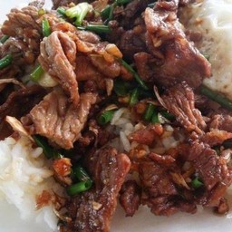 ข้าวราดกระเทียม