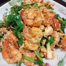 ผัดขึ้นฉ่าย กับข้าว