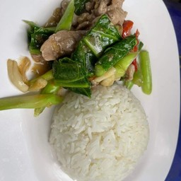 คะน้าหมูชิ้น