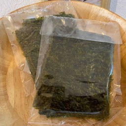สาหร่ายแผ่นห่อ