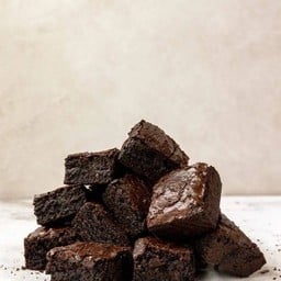 Lucky Brown บราวนี่หนุบหนับ