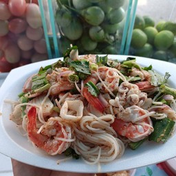 ลาบขนมจีนทะเล