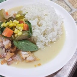 ข้าวแกงเขียวหวานไก่สไปร์ซี่(พิเศษ)