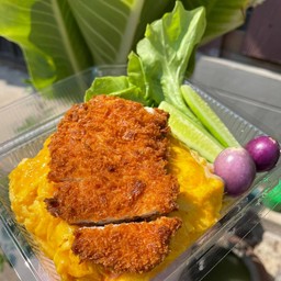 ข้าวพริกเผาไข่ข้น+ไก่ทอดด