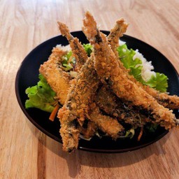 ข้าวหน้าปลาไข่ทอด