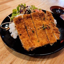 ข้าวหน้าหมูทงคัตสึ