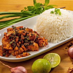 ข้าวยำไก่แซ่บ