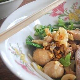 เจ๊ยุ ก๋วยเตี๋ยวหมูตุ๋น