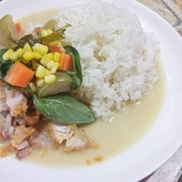 ข้าวแกงเขียวหวานน่องไก่สไปร์ซี่(พิเศษ)