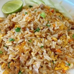 ข้าวผัดหมูสับ