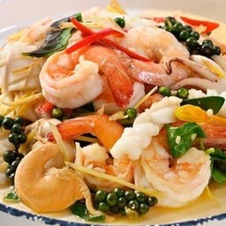 ผัดฉ่าทะเล (ข้าวกับ)