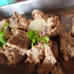 ก๋วยเตี๋ยวน้ำตกแม่วันดี - เชียงใหม่ สันติธรรม