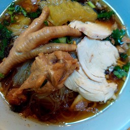 เส้นเล็ก ก๋วยเตี๋ยวไก่ มะระ