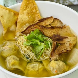 บะหมี่เกี๊ยวน้ำ Wonton Noodles Dumplings With Clear Soup