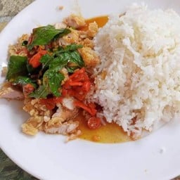 ข้าวกระเพราไก่สไปร์ซี่