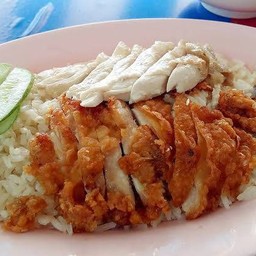 ข้าวมันไก่ต้มกับทอด