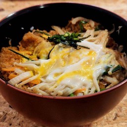 ข้าวหน้าหมูทอด