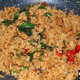 ข้าวคลุกกระเพรา