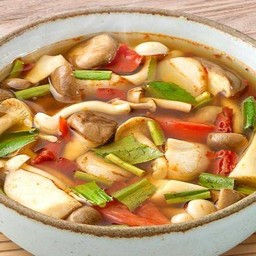 ต้มแซ่บเห็ดสามอย่าง