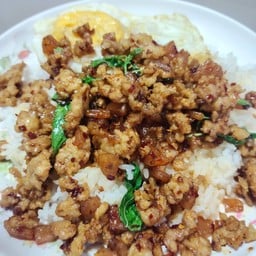 หนูหิว กะเพรา&แซนวิส