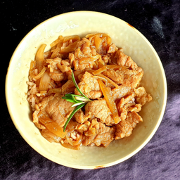 ข้าวหน้าเนื้อ