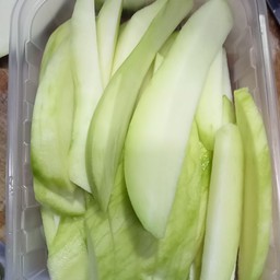 มะม่วงเปรี้ยว นำ้ปลาหวาน