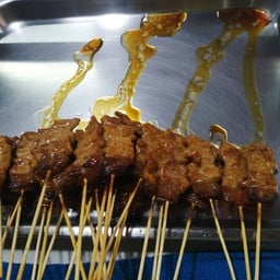 เจ๊ปิ้งหมูปิ้ง