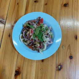 ยำหมูย่าง รสเด็ดแซบนัว