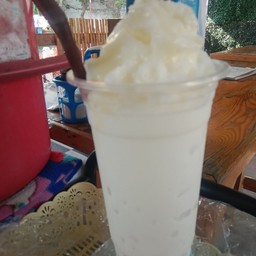 มะพร้าวปั่นนมสด